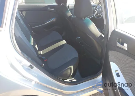 2014 Hyundai Accent Gs z USA, uszkodzony, nr VIN KMHCT5AE2EU165202